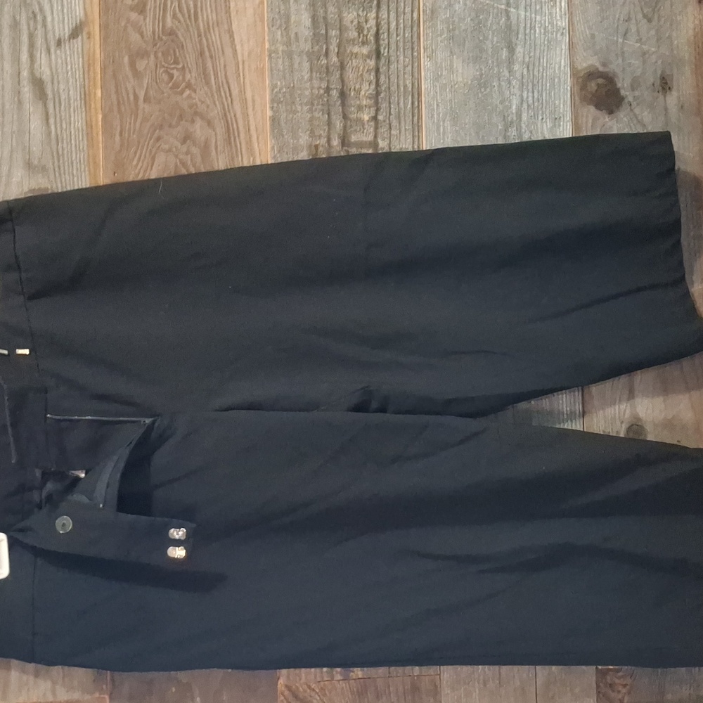 George Stretch Womens Black Capris #2
